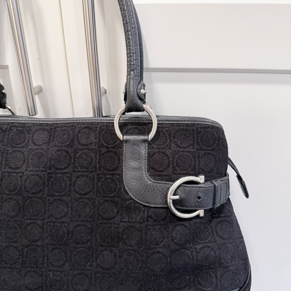 Salvatore Ferragamo Gancini Monogram Black Suede Leather Satchel Bag Vintage - Picture 4 of 14